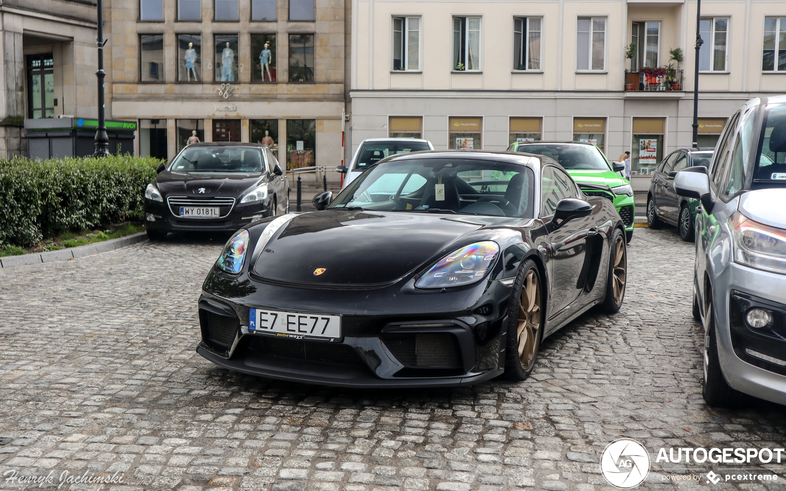 Porsche 718 Cayman GT4