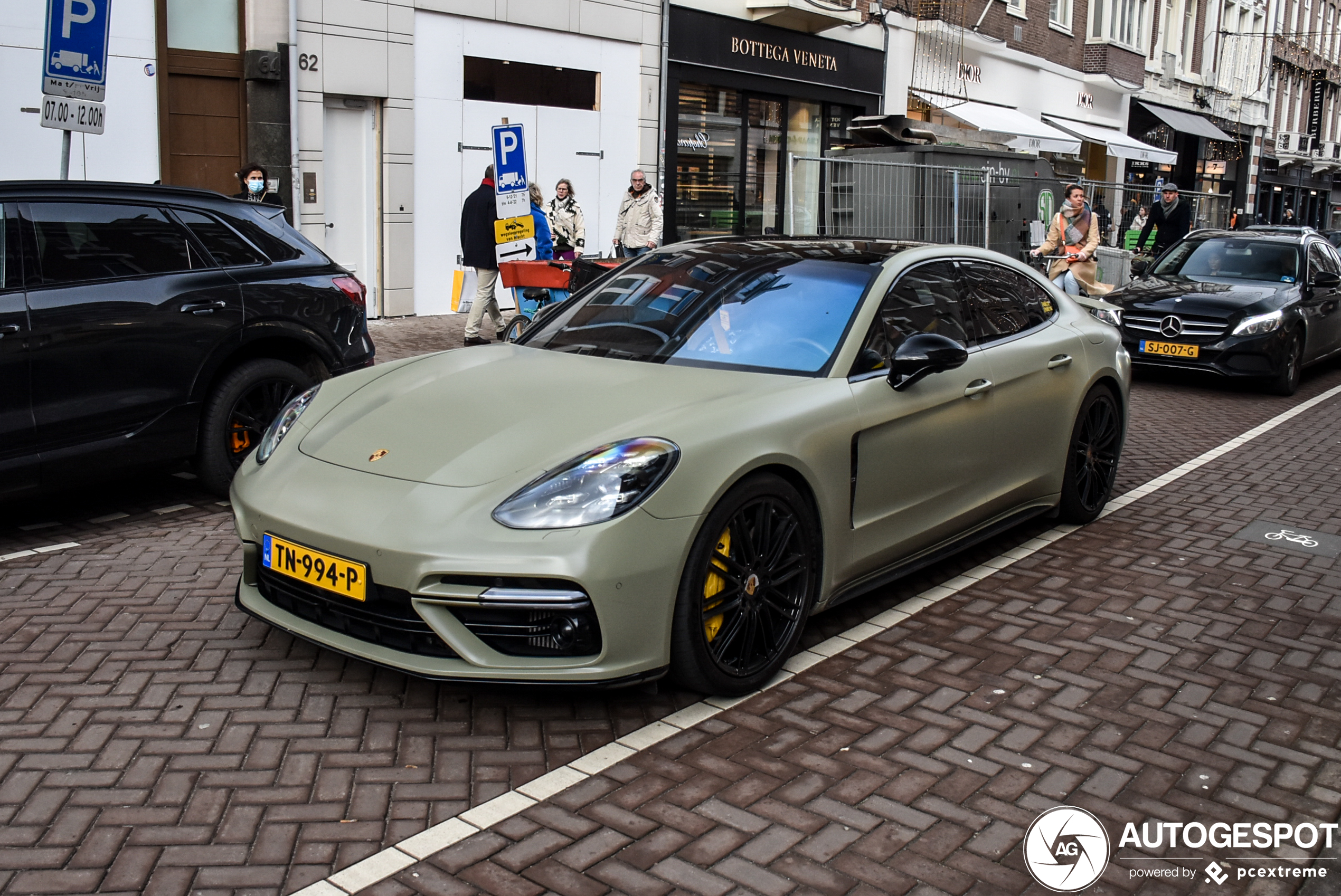 Porsche 971 Panamera Turbo S E-Hybrid