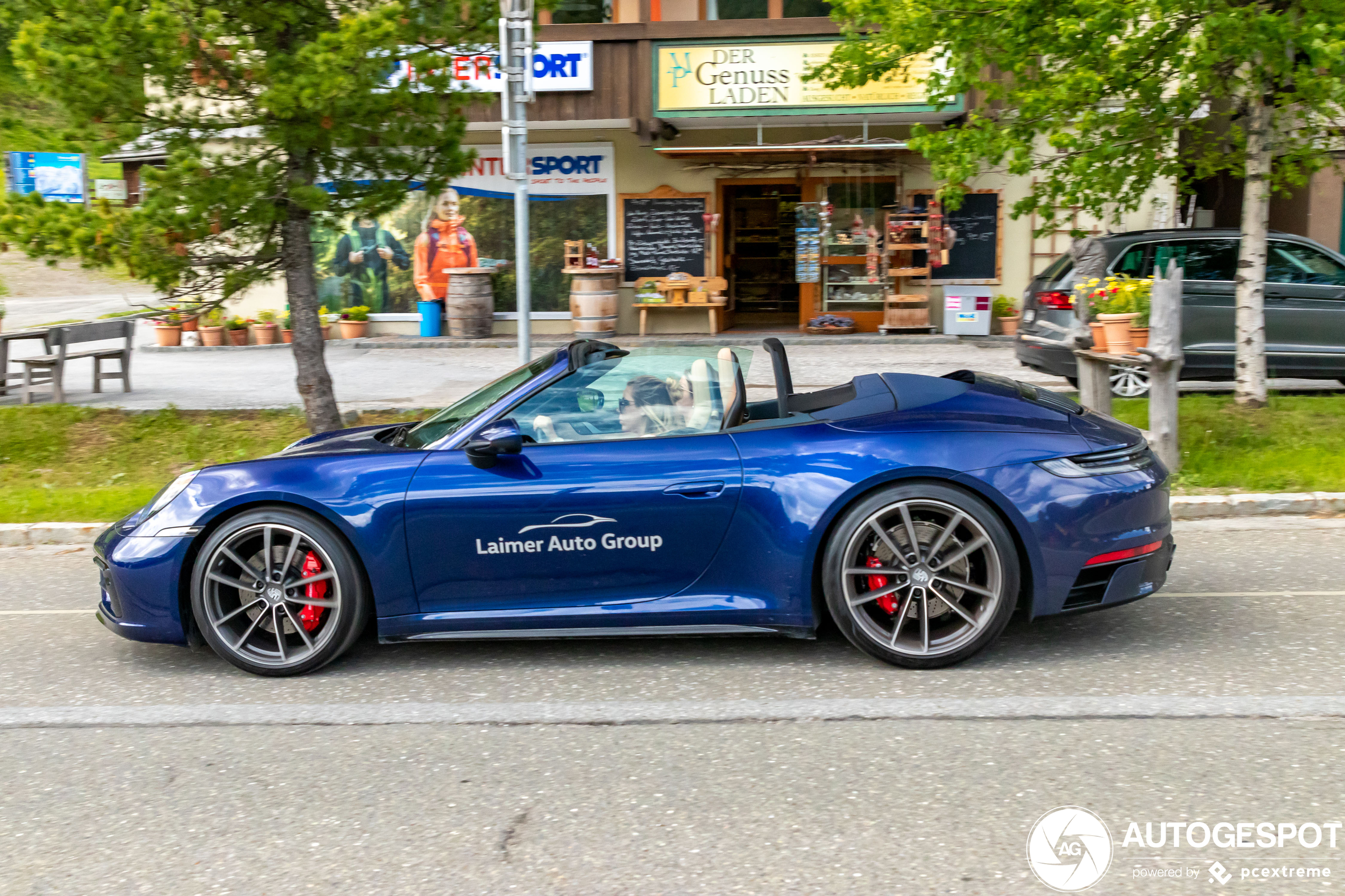 Porsche 992 Carrera 4S Cabriolet