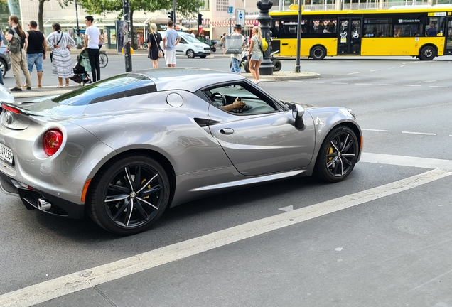 Alfa Romeo 4C Coupé