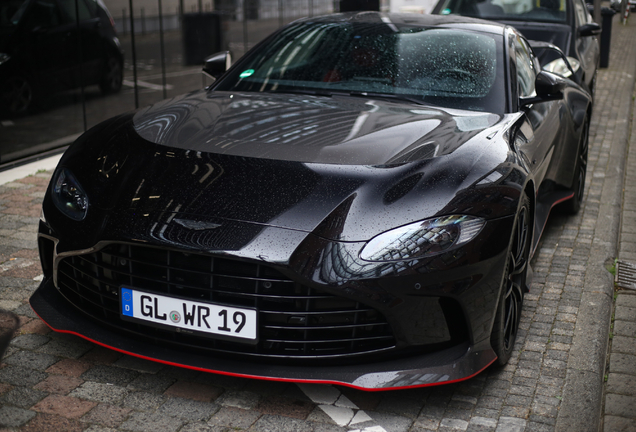 Aston Martin V12 Vantage 2023