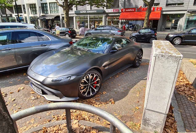 Aston Martin V8 Vantage 2018