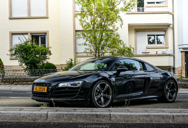 Audi R8 V10