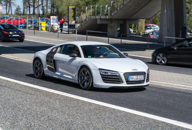 Audi R8 V10 Plus 2013