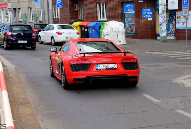 Audi R8 V10 Plus 2015