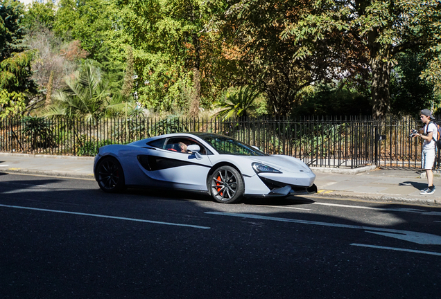 McLaren 570GT