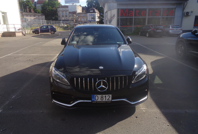 Mercedes-AMG C 63 S W205