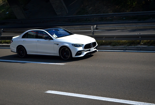 Mercedes-AMG E 63 S W213 2021