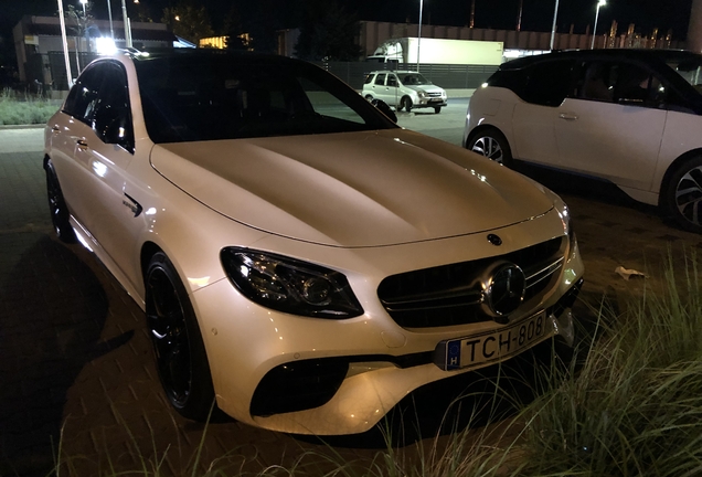 Mercedes-AMG E 63 S W213