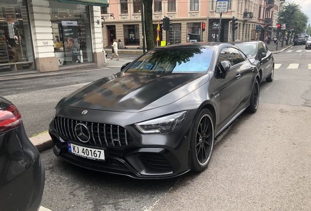 Mercedes-AMG GT 63 S X290