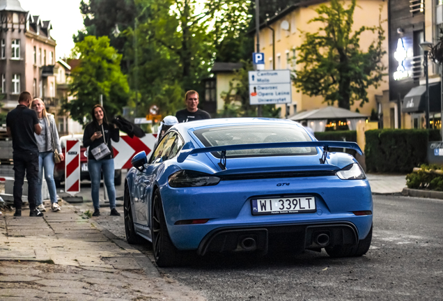 Porsche 718 Cayman GT4