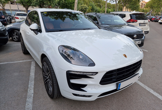 Porsche 95B Macan Turbo