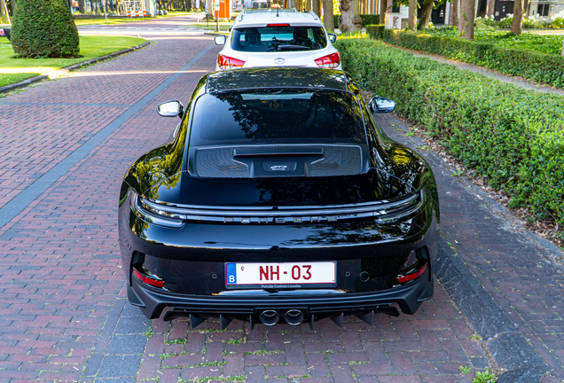 Porsche 992 GT3 Touring