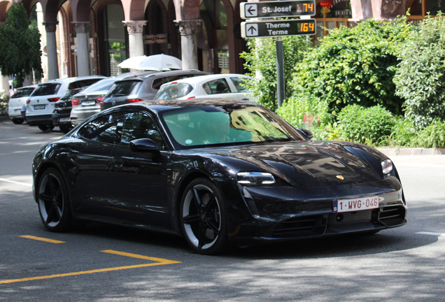 Porsche Taycan Turbo