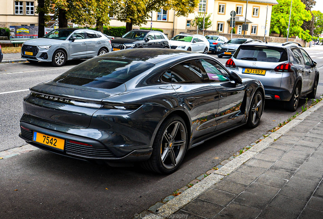 Porsche Taycan Turbo S