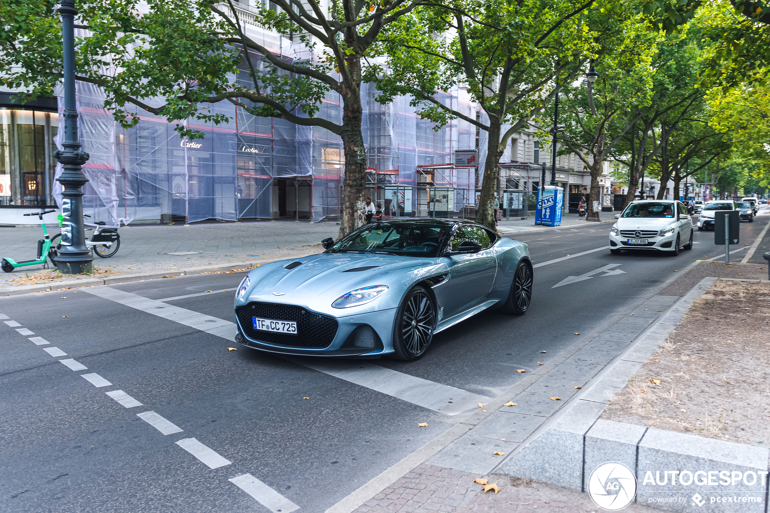 Aston Martin DBS Superleggera