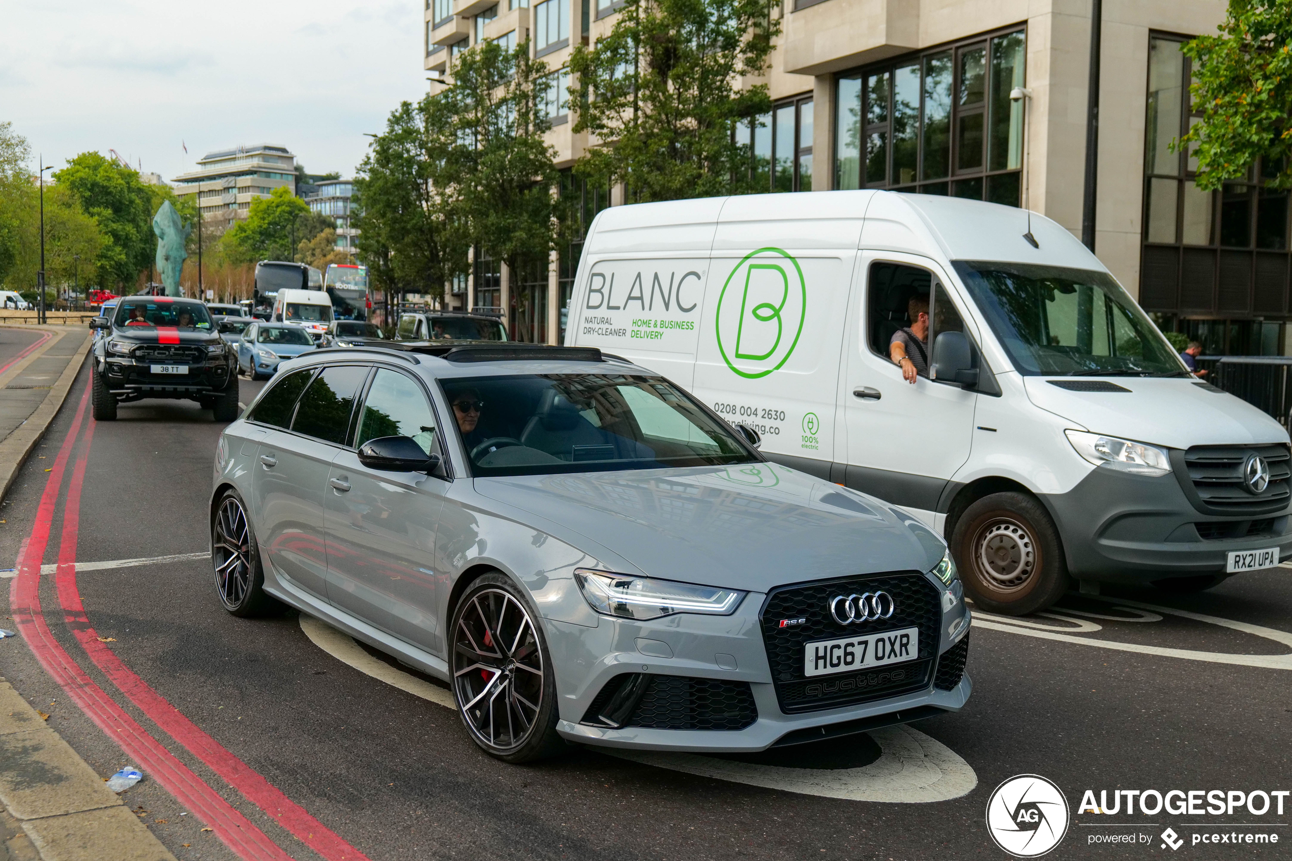 Audi RS6 Avant C7 2015