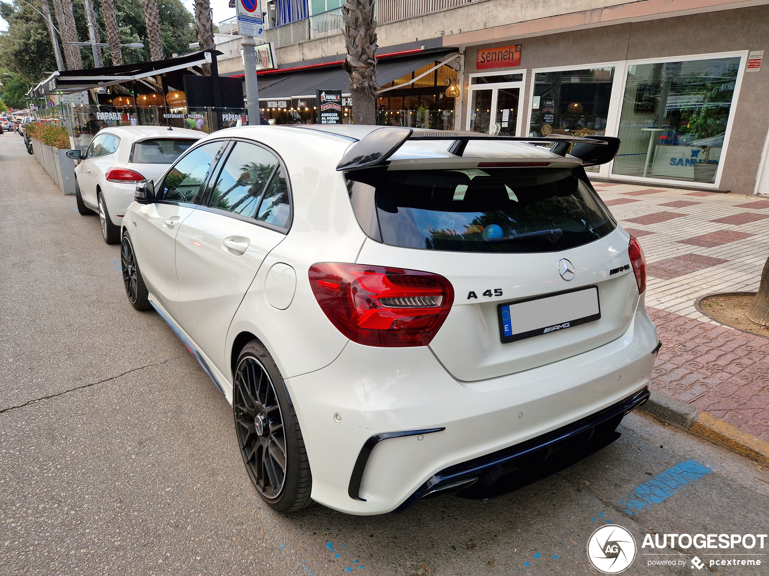 Mercedes-AMG A 45 W176 2015