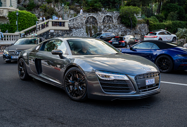 Audi R8 V10 Plus 2013