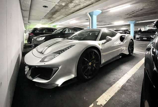 Ferrari 488 Pista