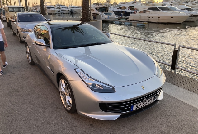 Ferrari GTC4Lusso T