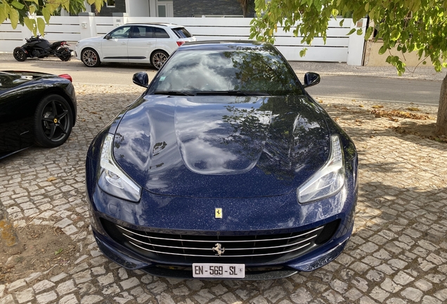 Ferrari GTC4Lusso T