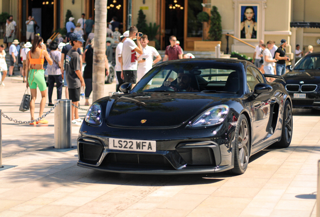 Porsche 718 Cayman GT4