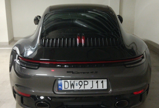 Porsche 992 Carrera 4S