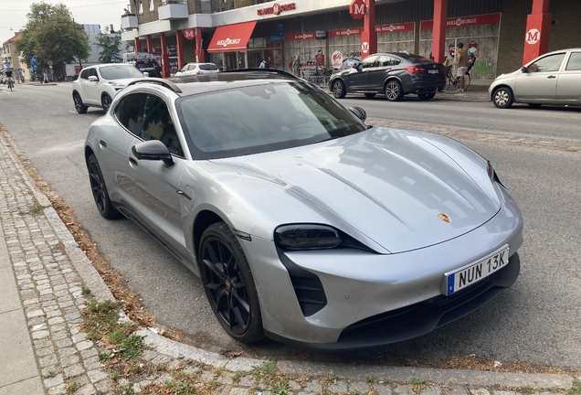 Porsche Taycan GTS Sport Turismo