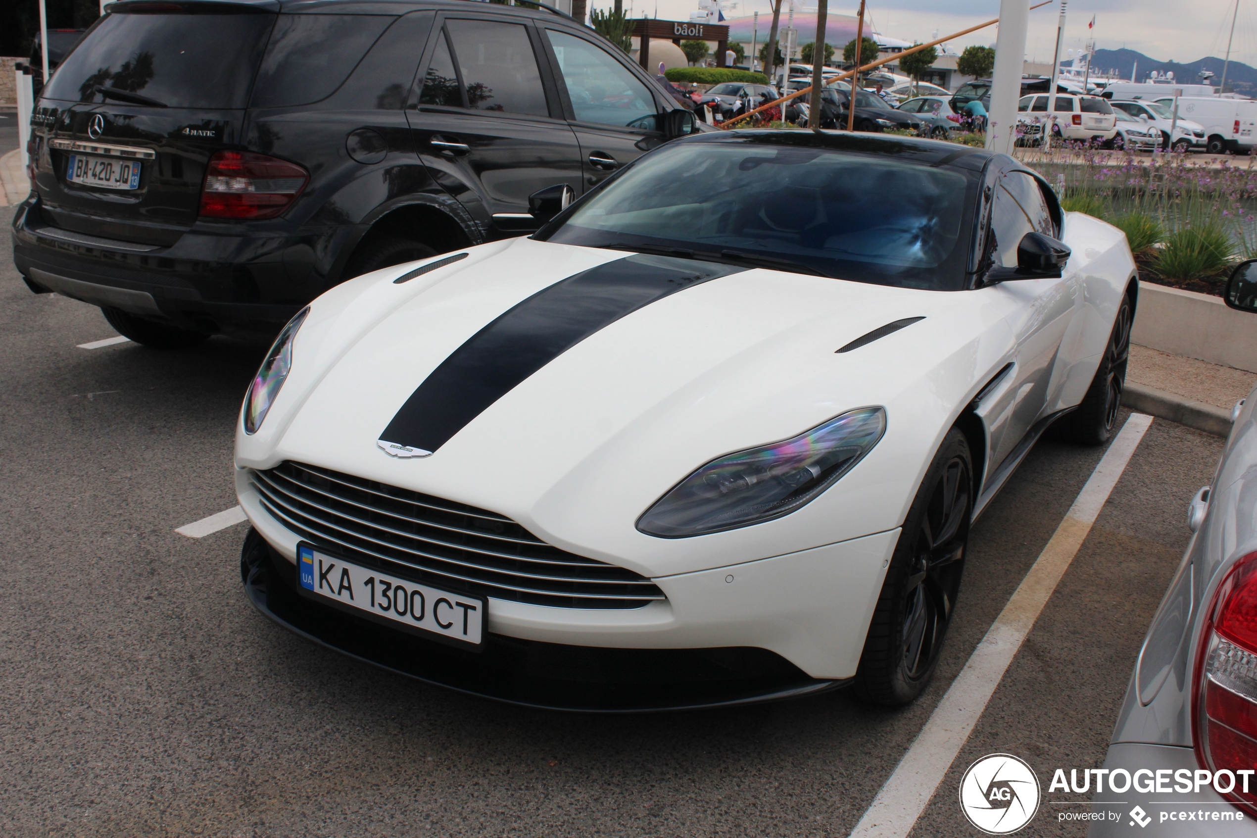 Aston Martin DB11 V8