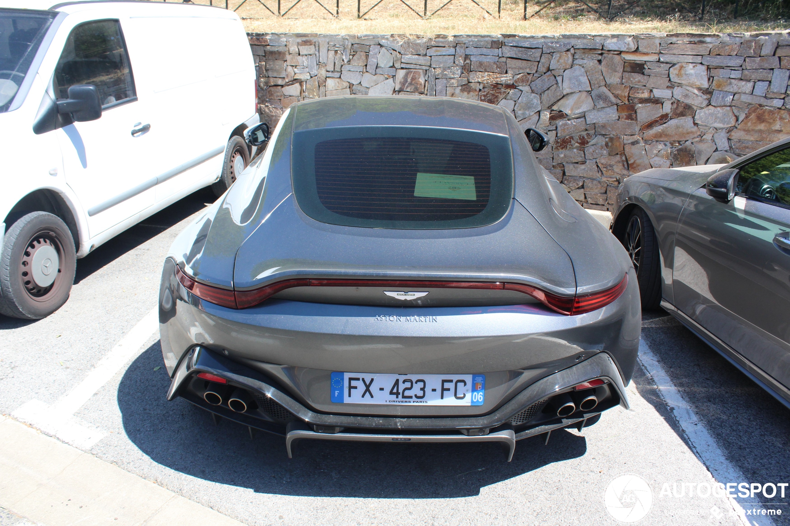 Aston Martin V8 Vantage 2018