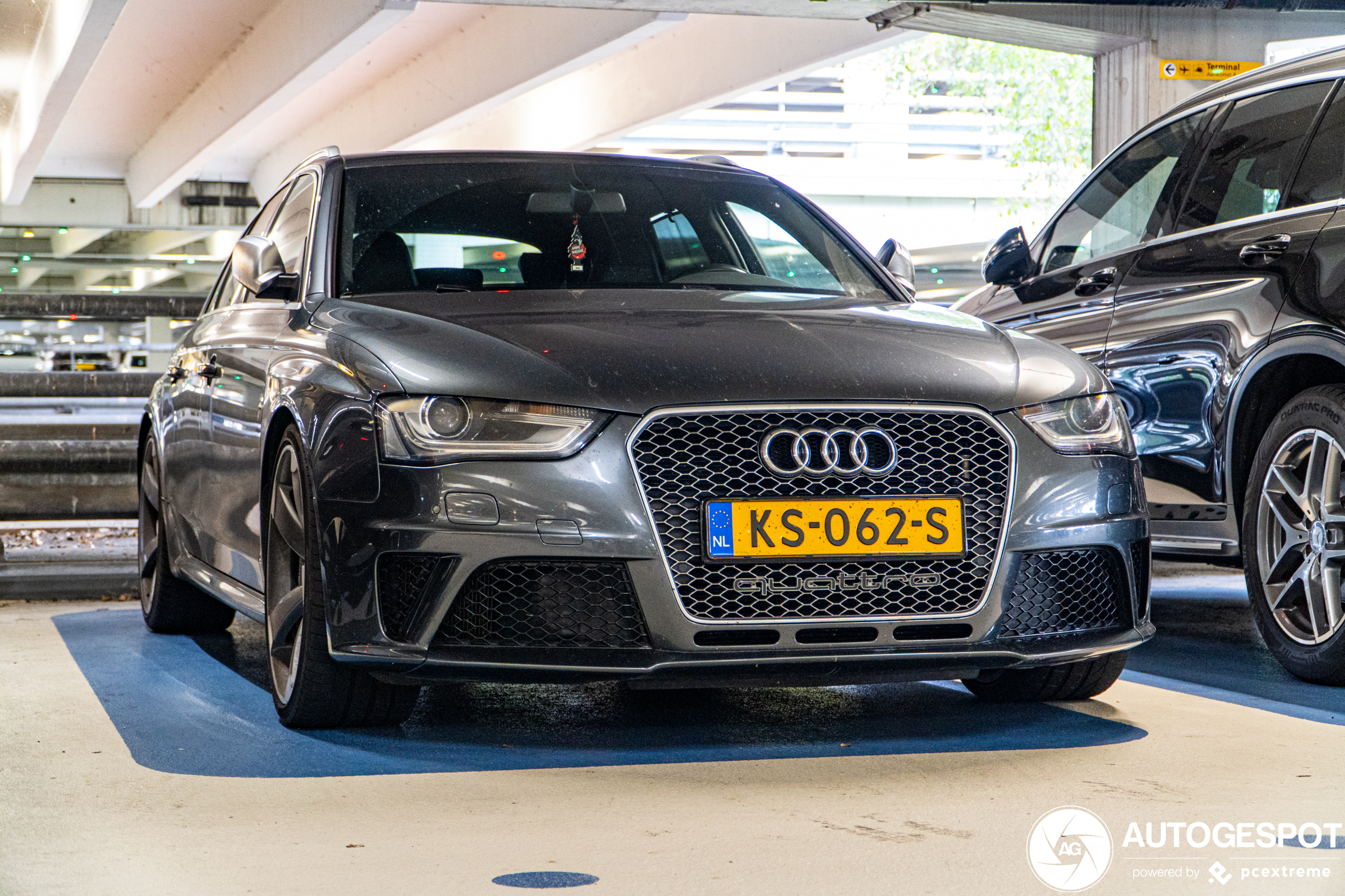 Audi RS4 Avant B8