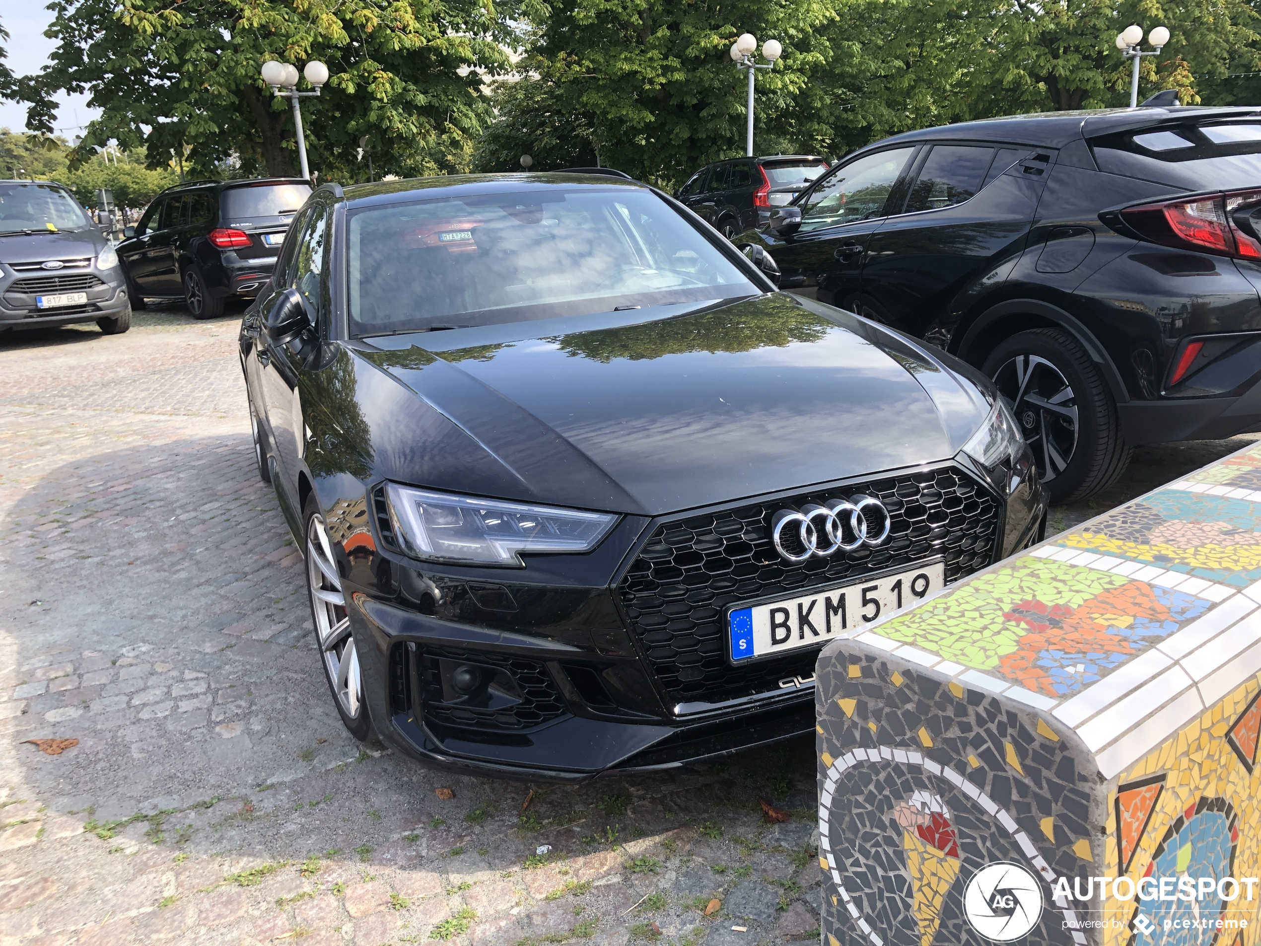 Audi RS4 Avant B9