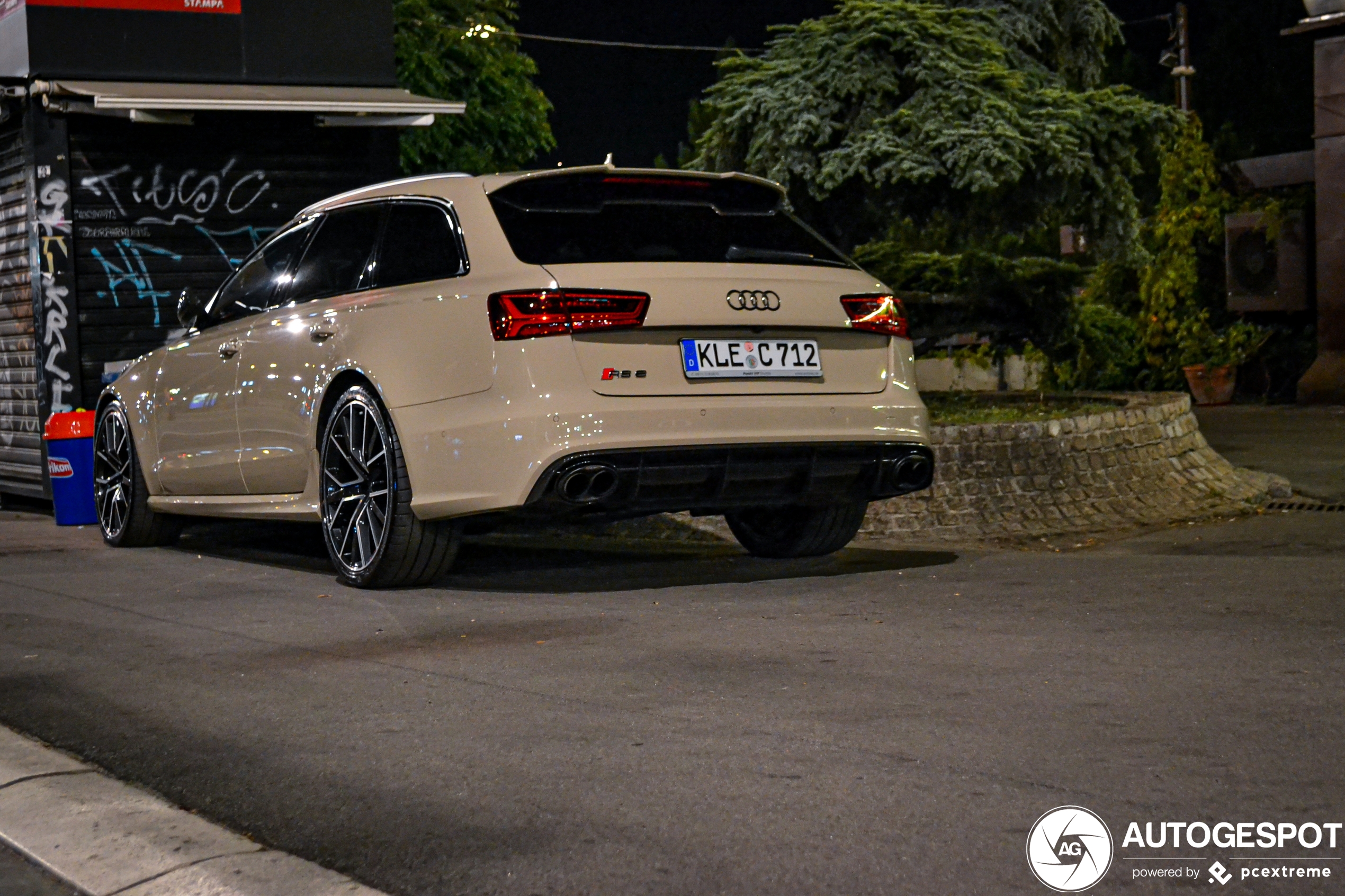 Audi RS6 Avant C7 2015