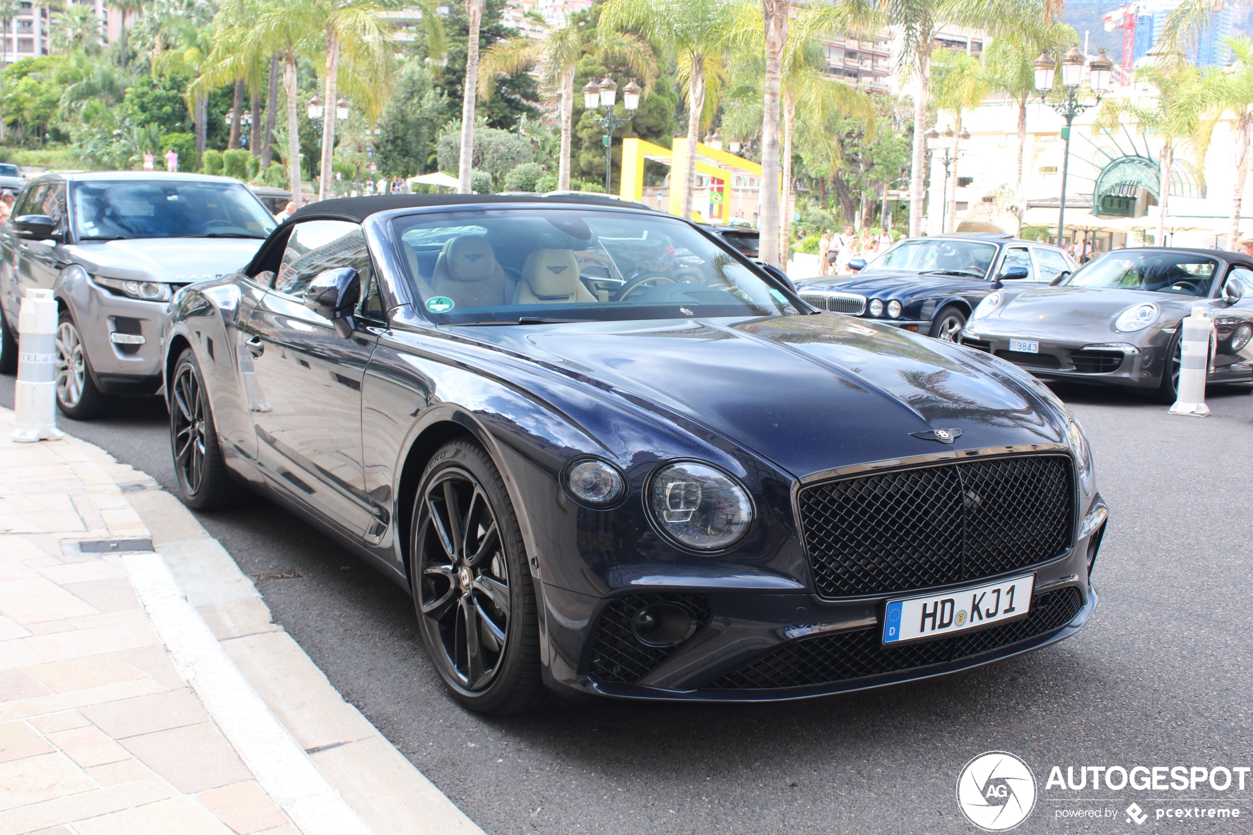 Bentley Continental GTC 2019