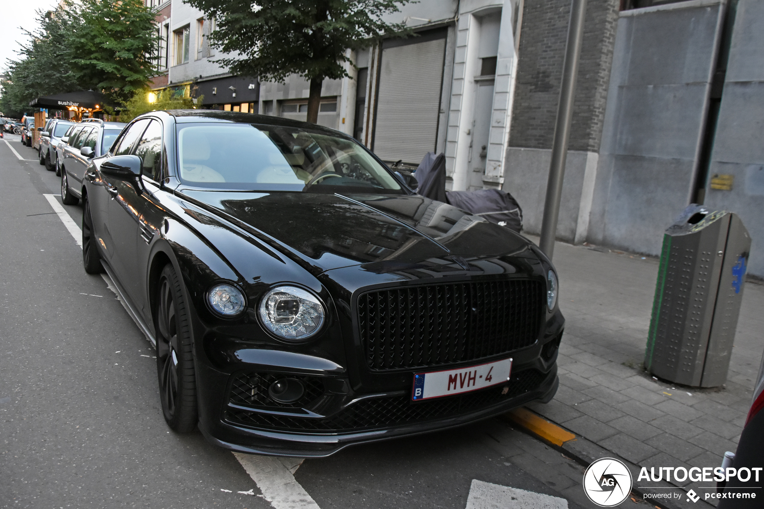 Bentley Flying Spur V8 2021 First Edition