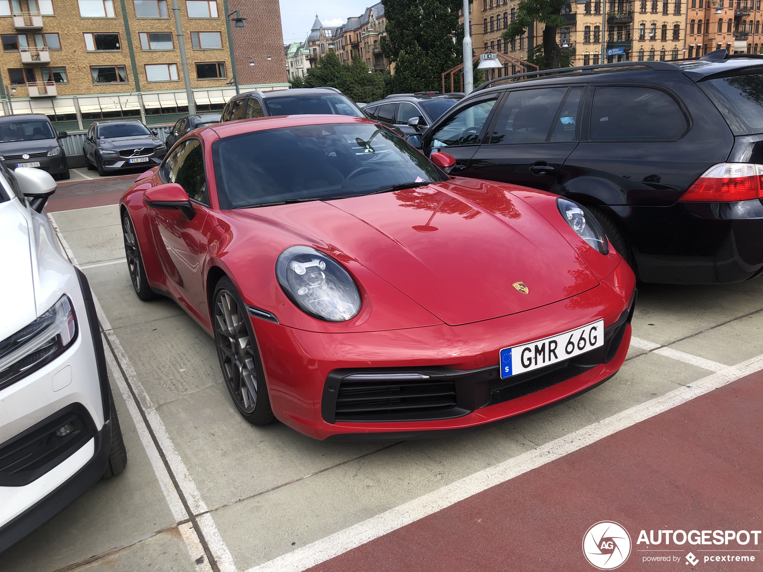 Porsche 992 Carrera 4S