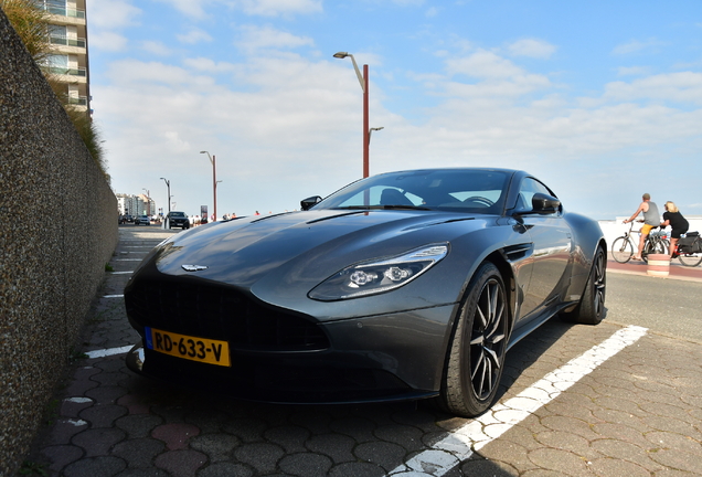 Aston Martin DB11