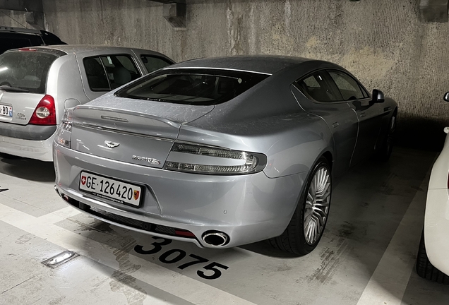 Aston Martin Rapide S