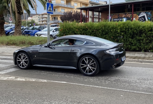 Aston Martin V8 Vantage S