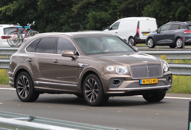 Bentley Bentayga Hybrid 2021