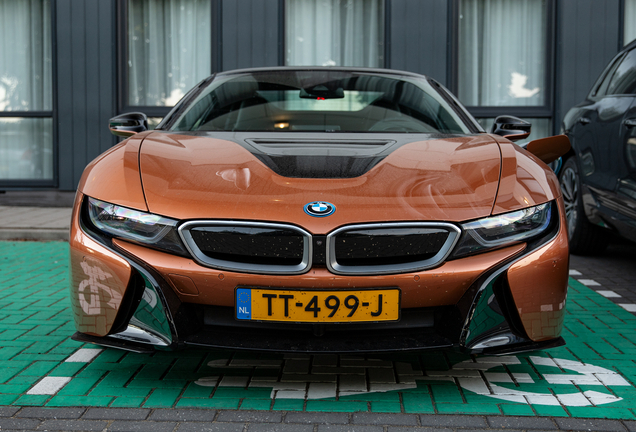 BMW i8 Roadster