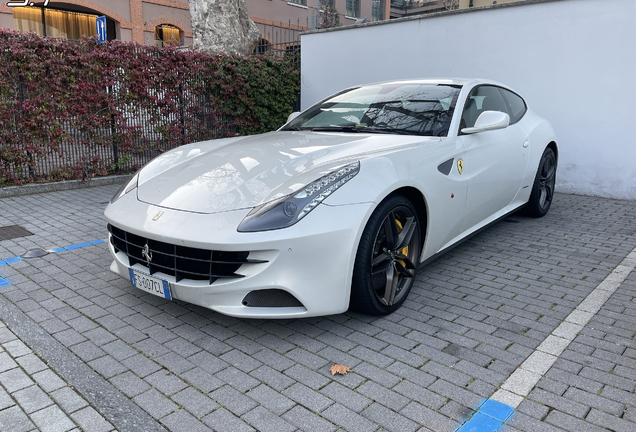 Ferrari FF