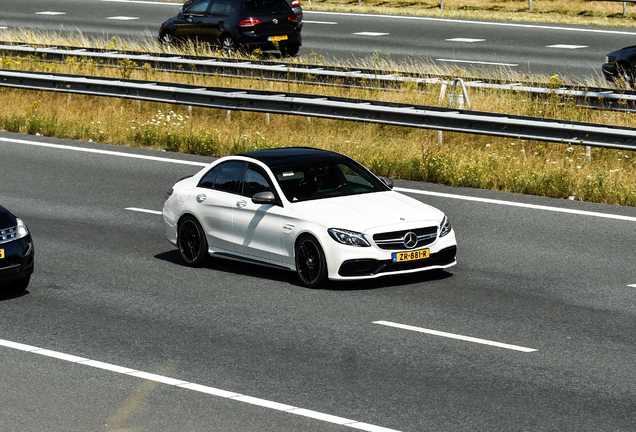 Mercedes-AMG C 63 S W205