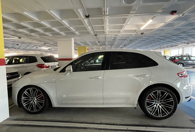 Porsche 95B Macan Turbo