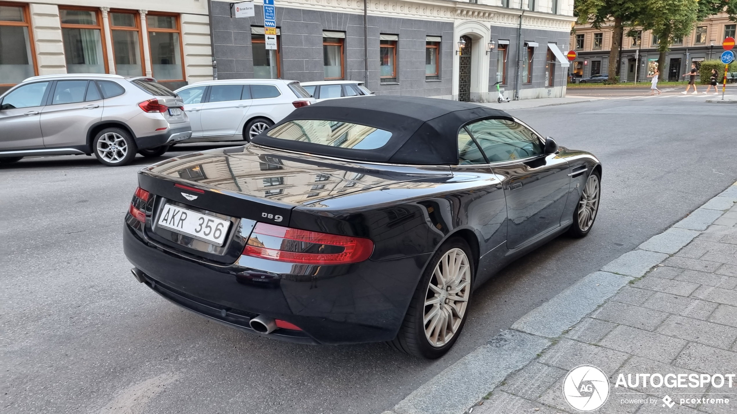 Aston Martin DB9 Volante