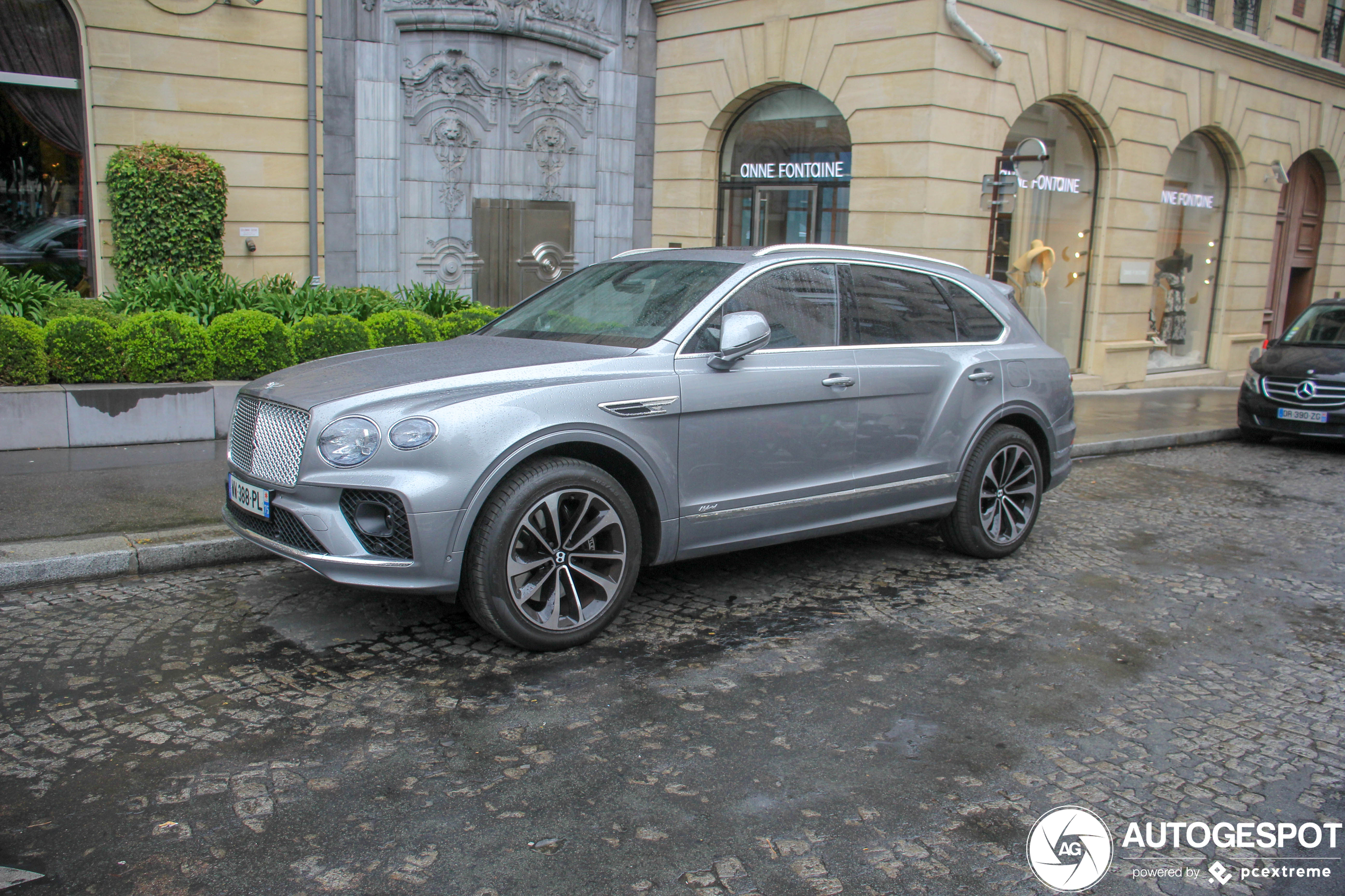 Bentley Bentayga Hybrid 2021