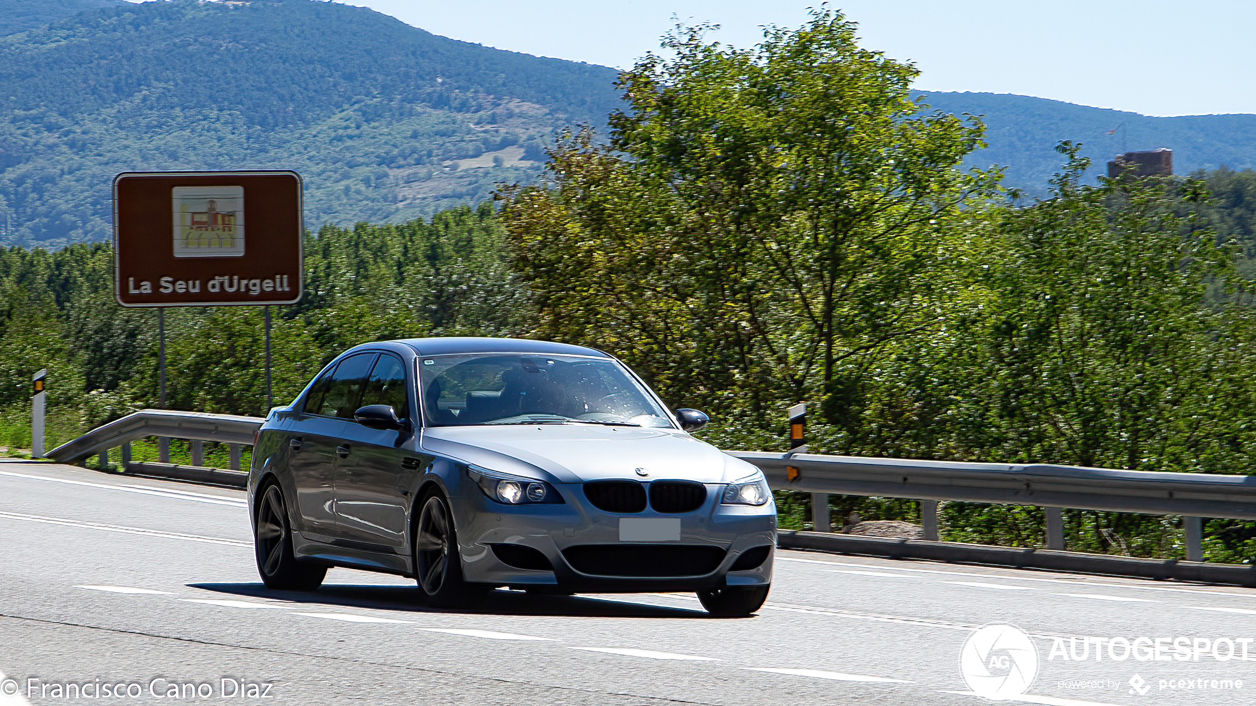 BMW M5 E60 2005