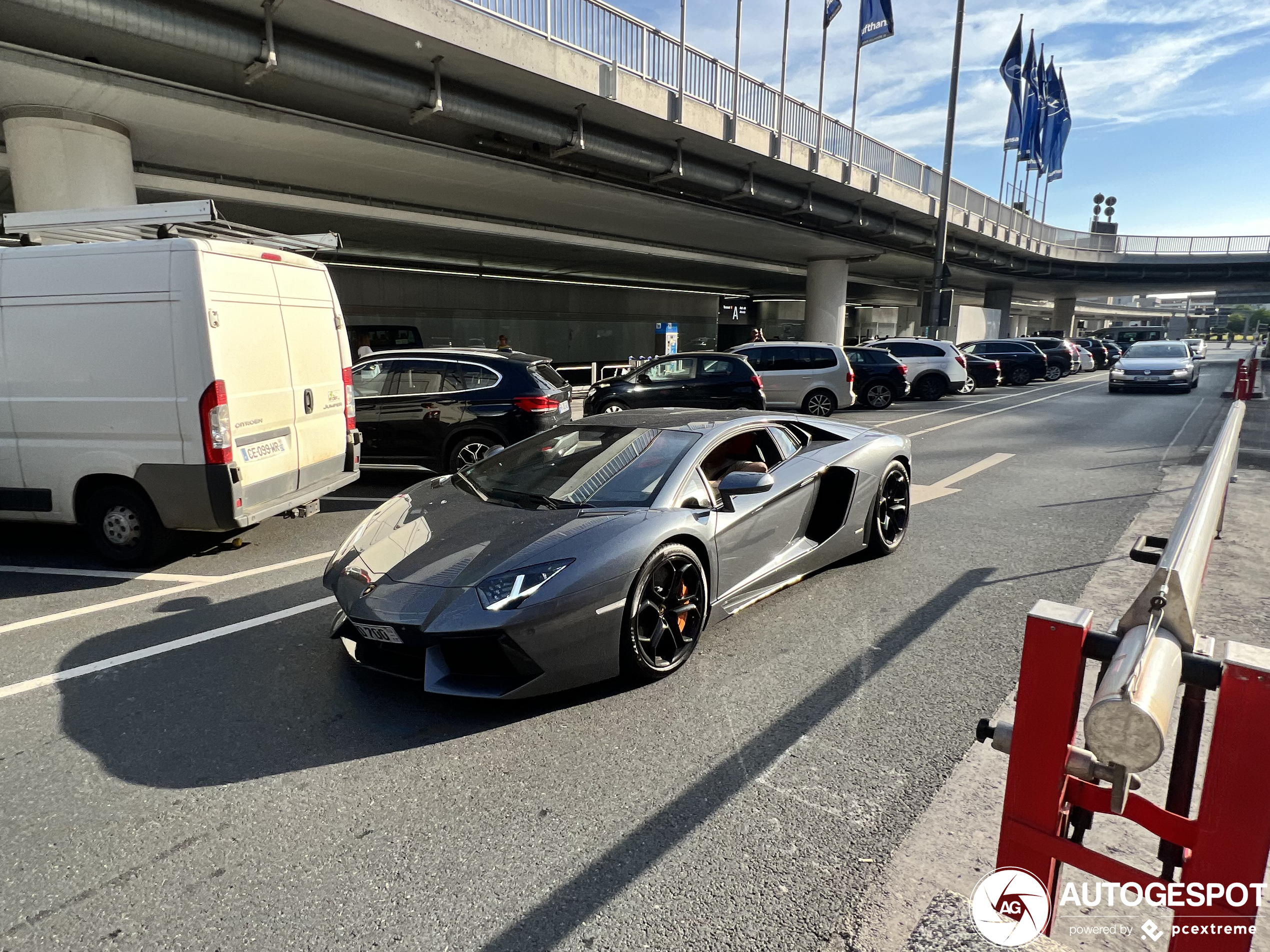 Lamborghini Aventador LP700-4