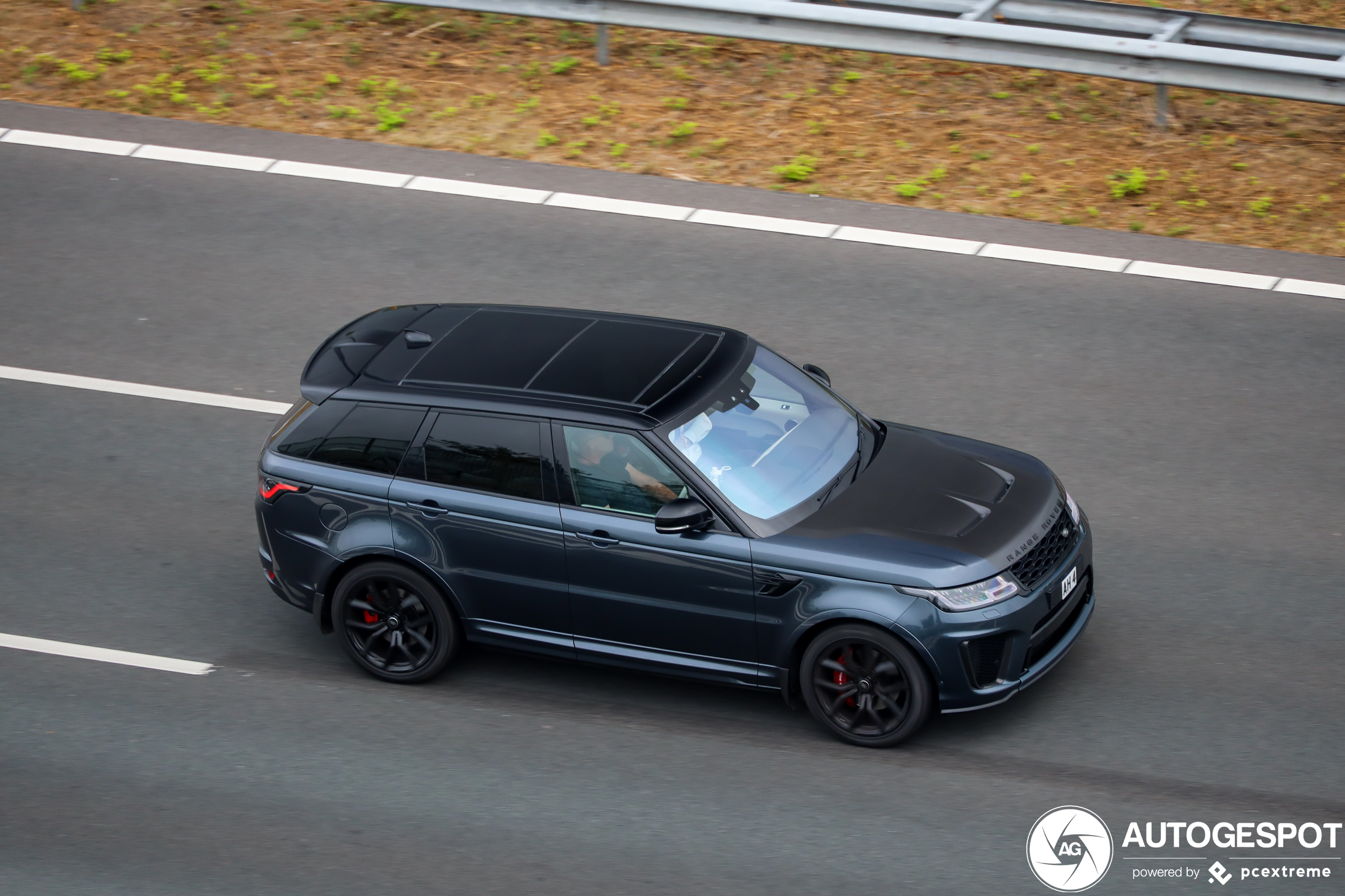 Land Rover Range Rover Sport SVR 2018 Carbon Edition